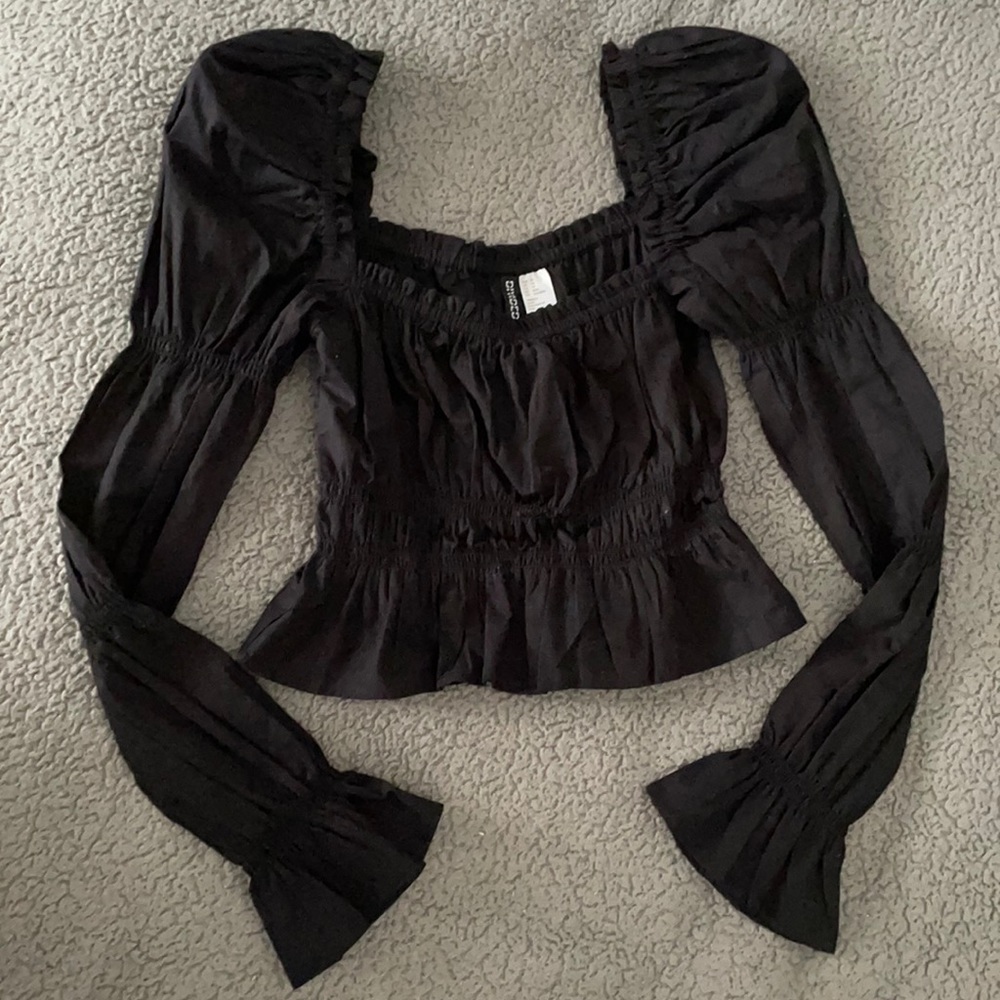 NWOT H&M Black Puffed Shirt
